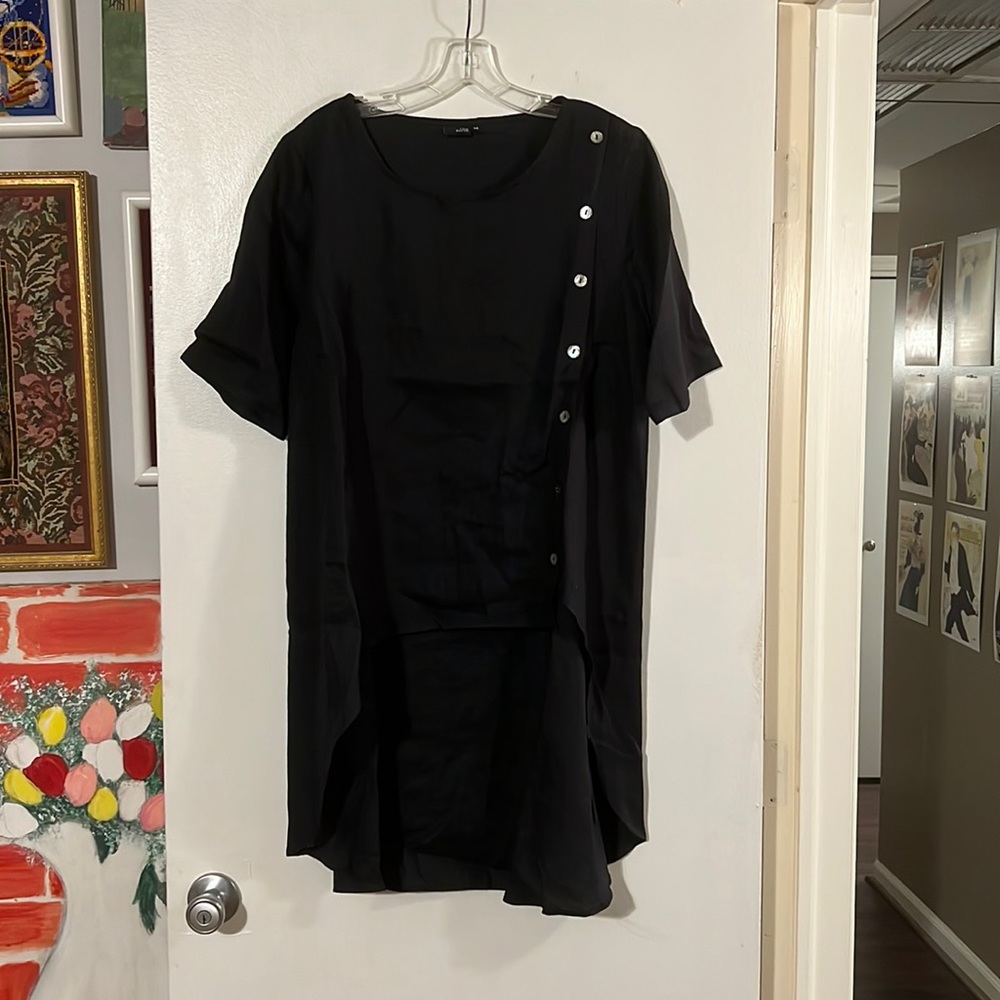 Women's Black Button-Trim Short Sleeve Top